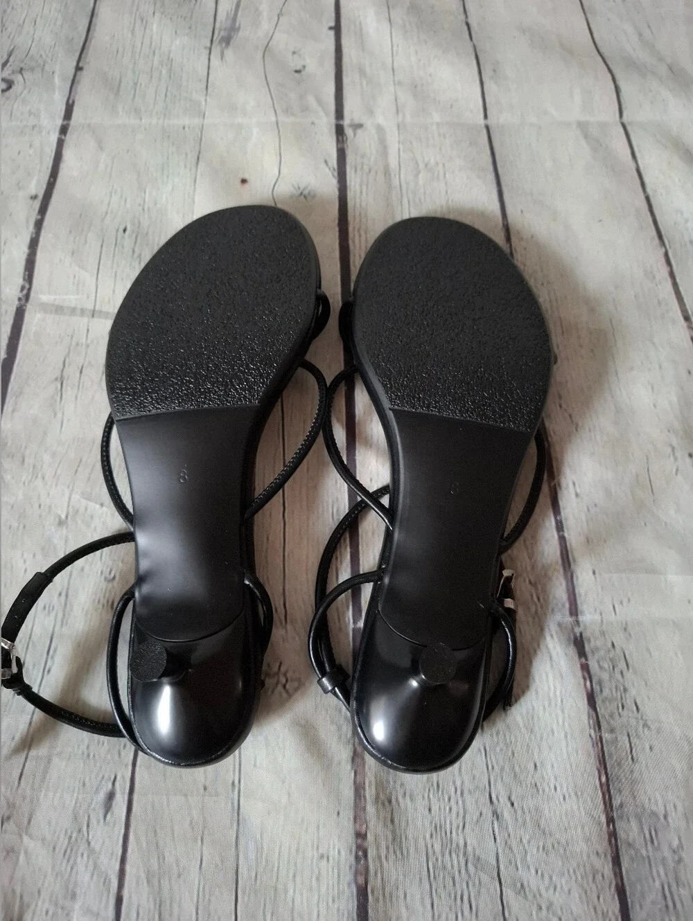 NIB Sqzrkj Strappy Black Kitten Heel Shoes - Size 8
